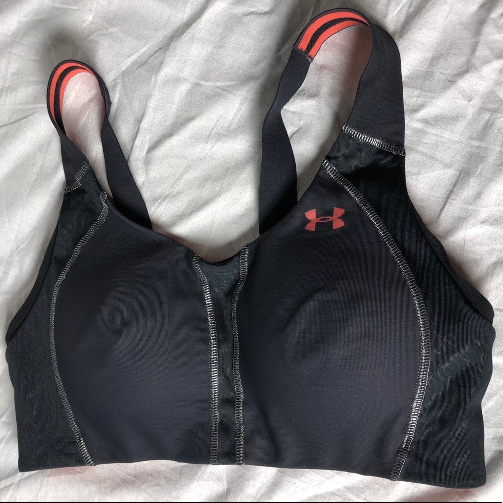 Under Armour Heat Gear sports bra